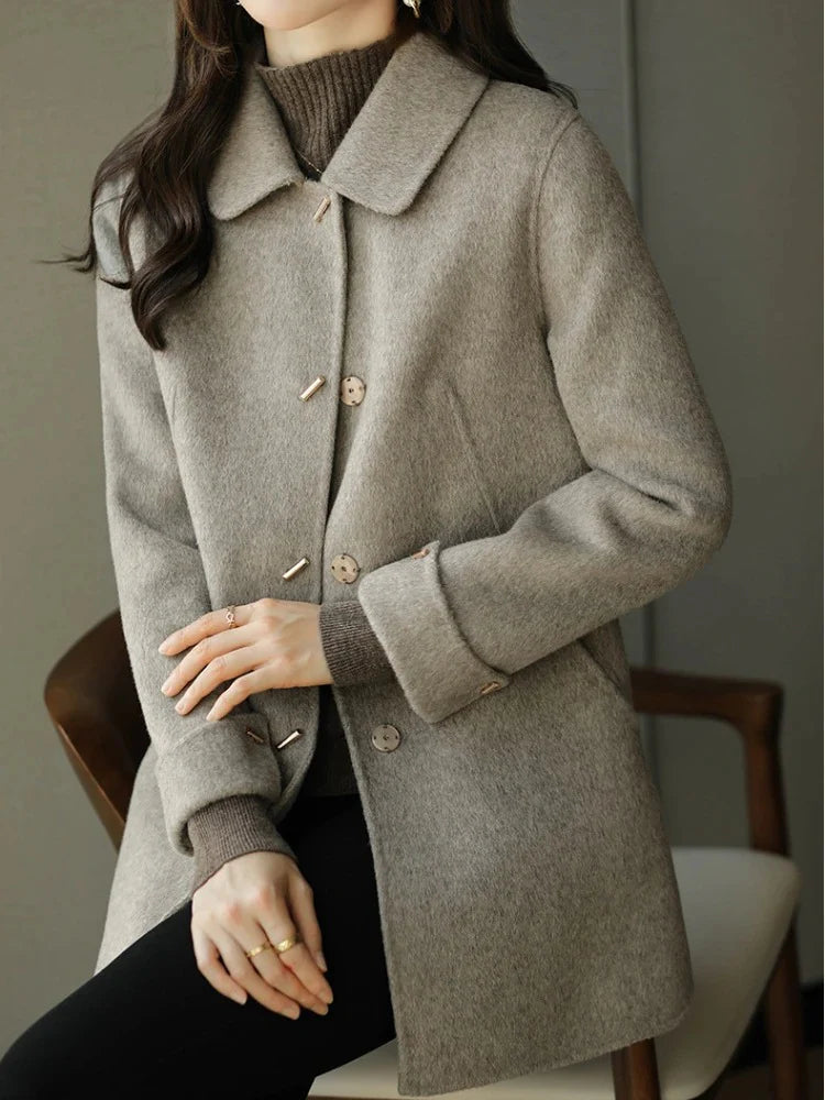 Chic Pointed Collared Trenchcoat | Perfect for Everyday Wear