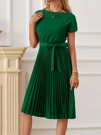 Women's Luxurious Solid Colour Pleated Dress | Ideal for Summer