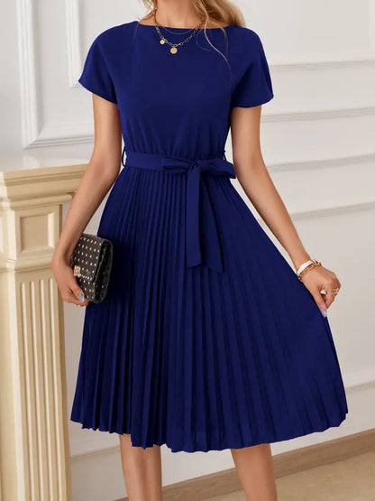 Women's Luxurious Solid Colour Pleated Dress | Ideal for Summer