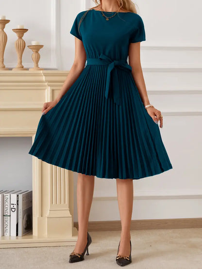 Women's Luxurious Solid Colour Pleated Dress | Ideal for Summer