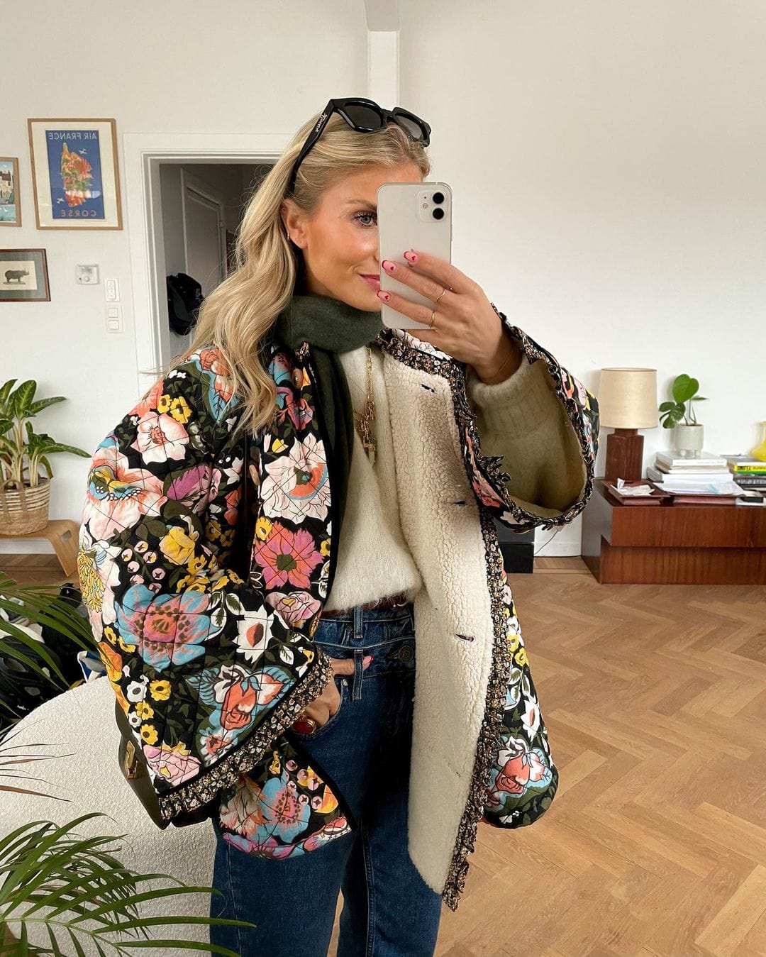 Eulalie - Floral Black Vintage Bomber Jacket - For Women | Modern Style