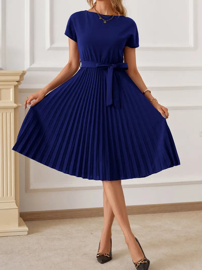 Women's Luxurious Solid Colour Pleated Dress | Ideal for Summer