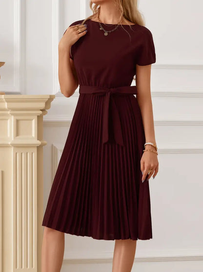 Women's Luxurious Solid Colour Pleated Dress | Ideal for Summer